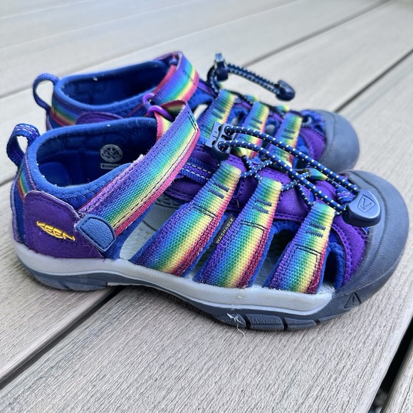 Keen H2 Sandals Youth Size 2 Rainbow‎ Print Outdoor Water Closed Toe - Picture 2 of 9